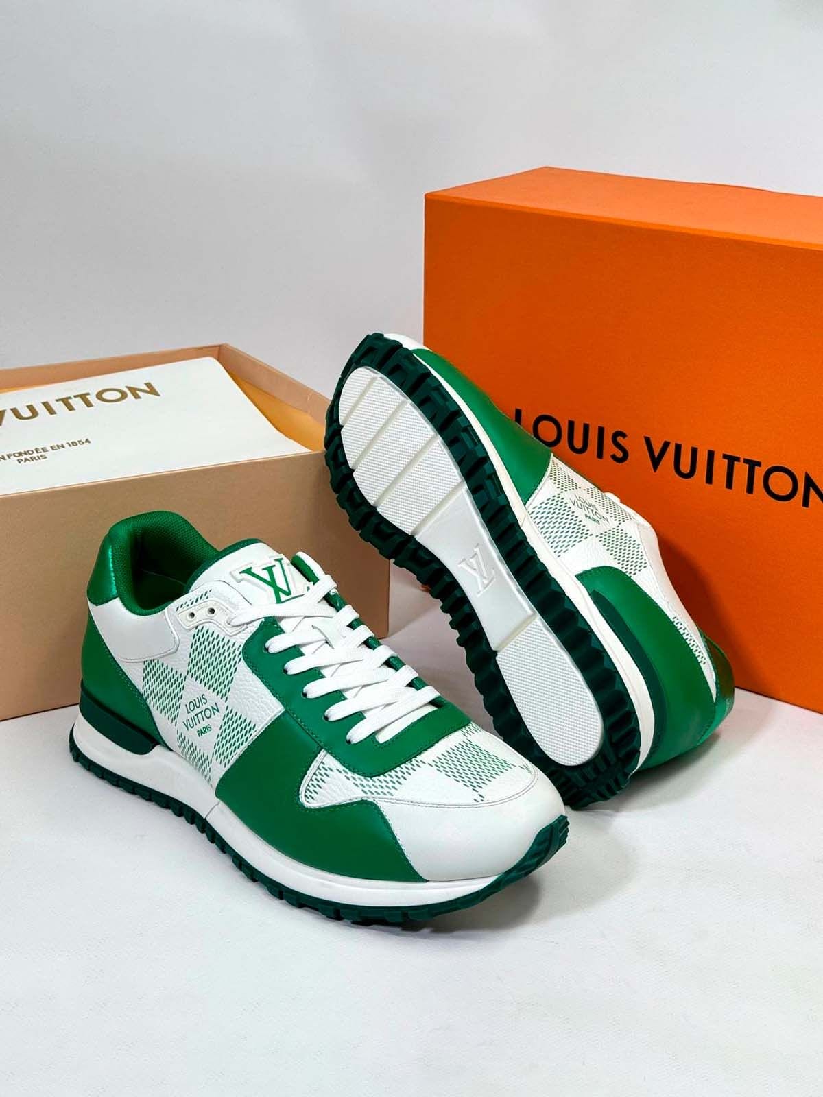 Louis Vuitton Кроссовки из кожи Зеленый