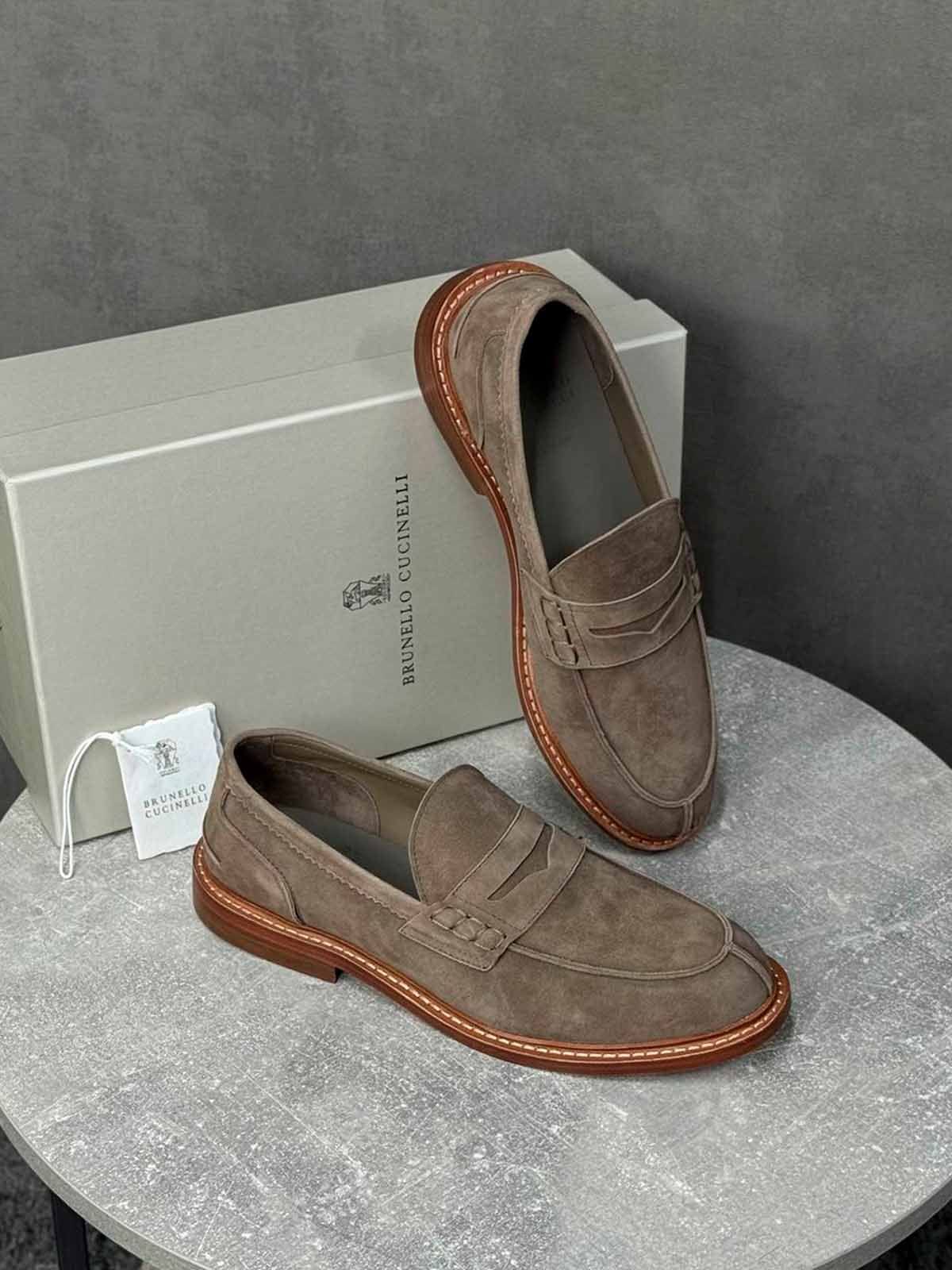 Brunello Cucinelli Лоферы из замши Серый