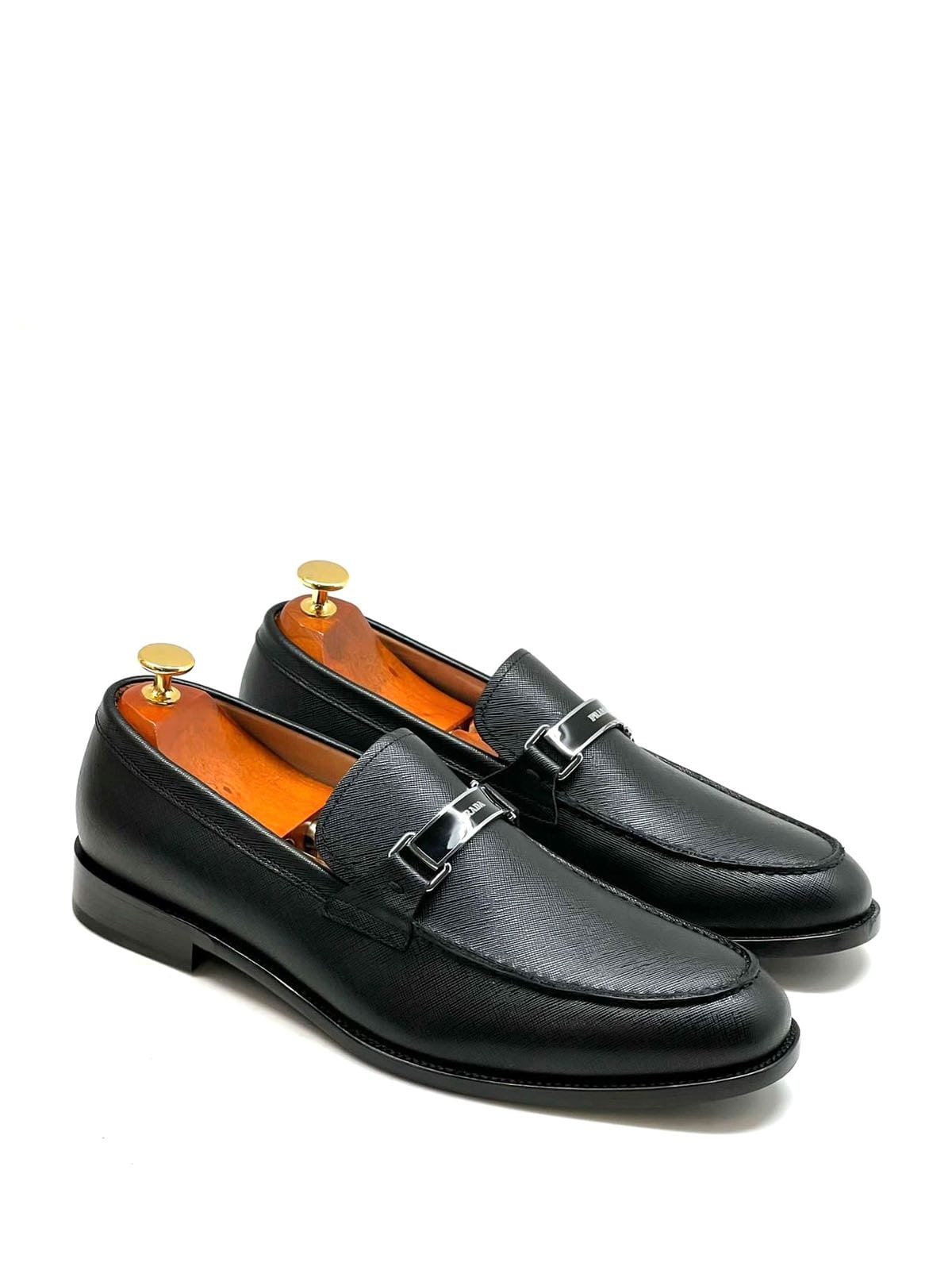 Prada Лоферы из кожи Черный