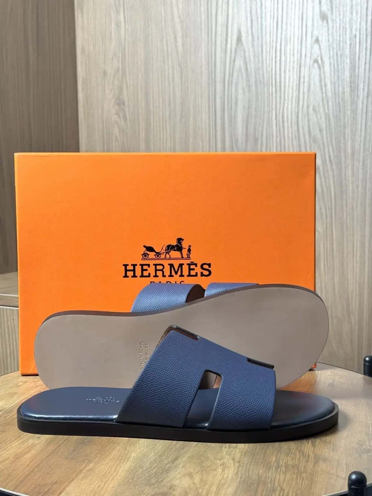 Hermes Шлепанцы из кожи Синий