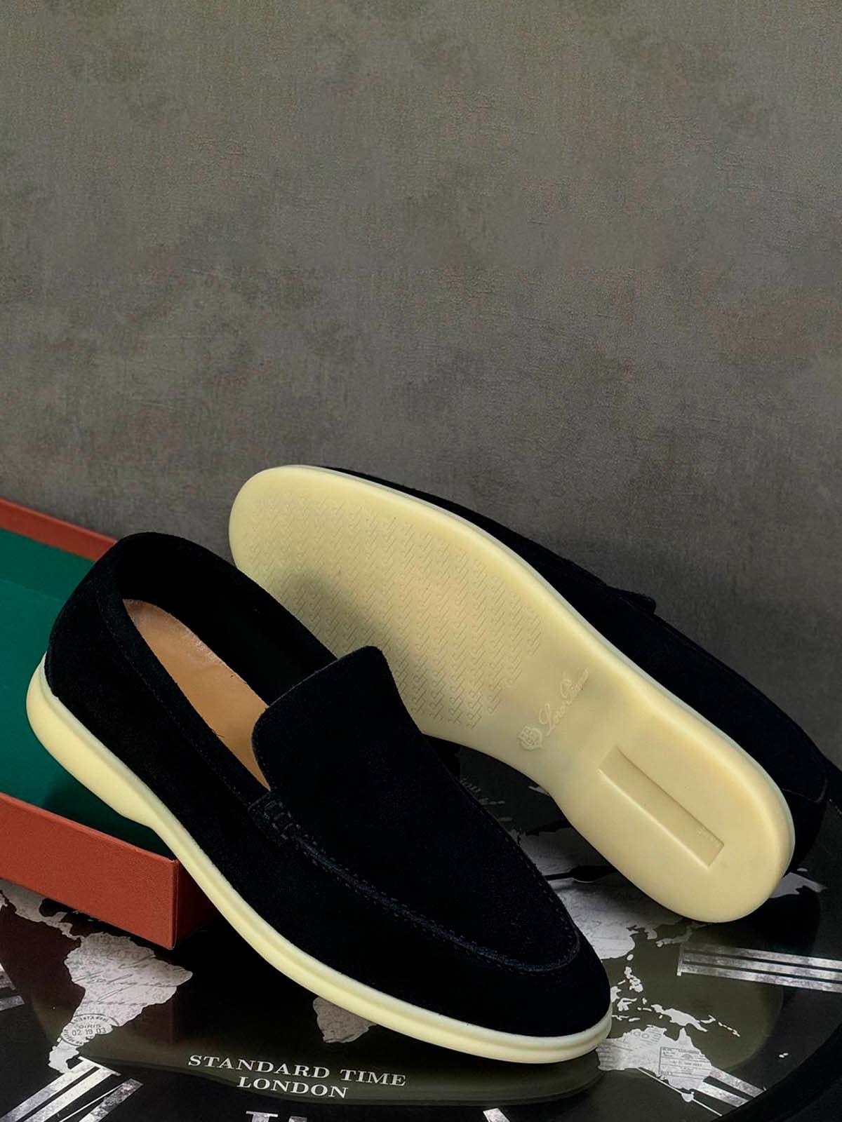 Loro Piana Лоферы из замши Черный