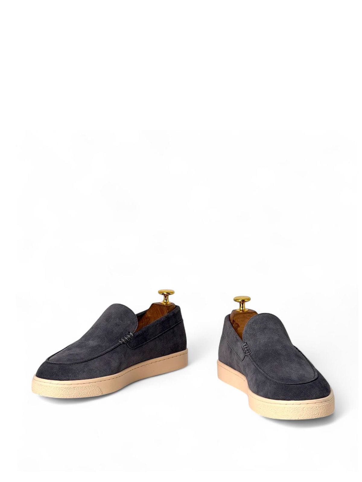 Brunello Cucinelli Лоферы из замши Графитовый