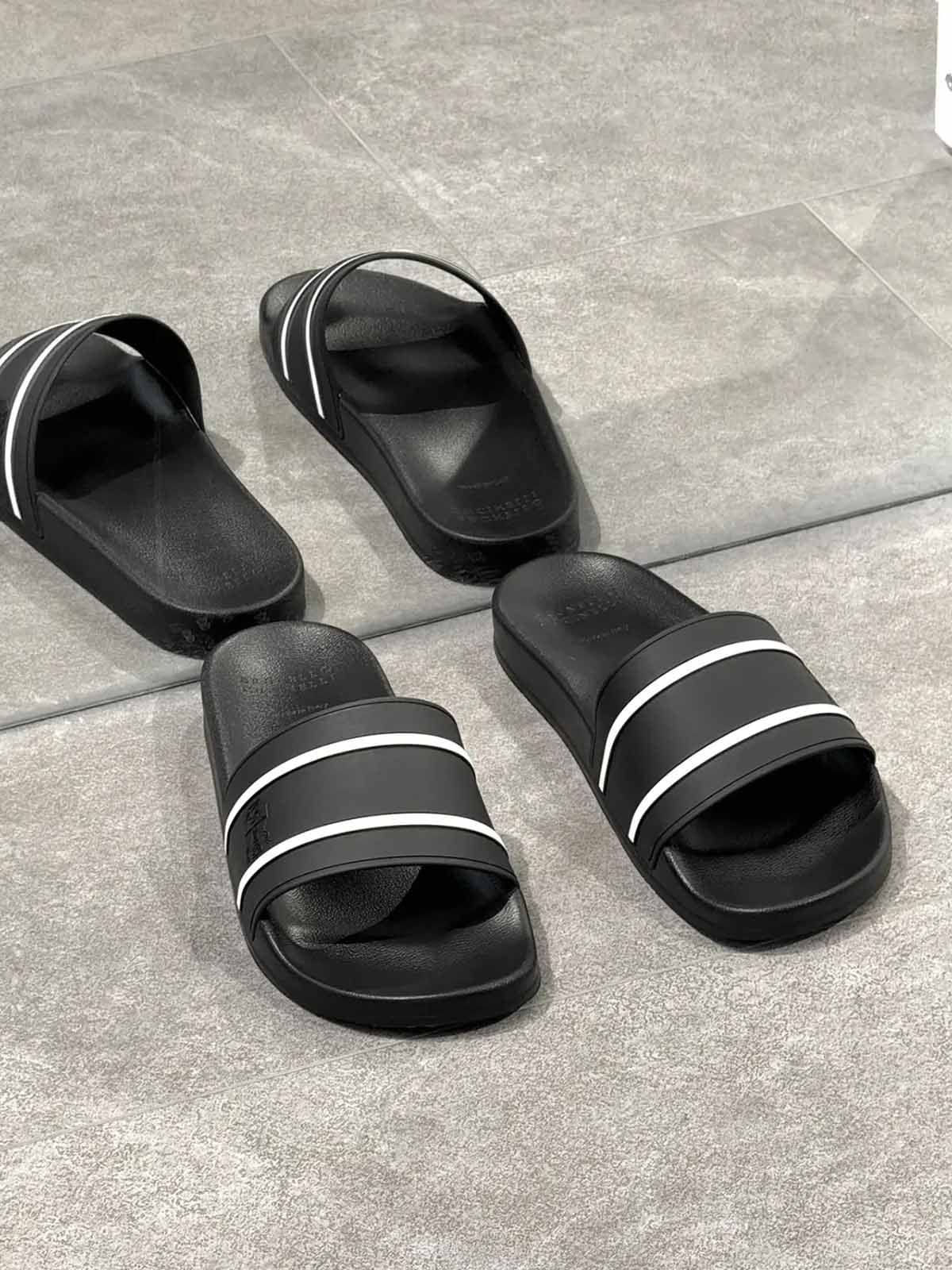 Brunello Cucinelli Шлепанцы резиновые Черный