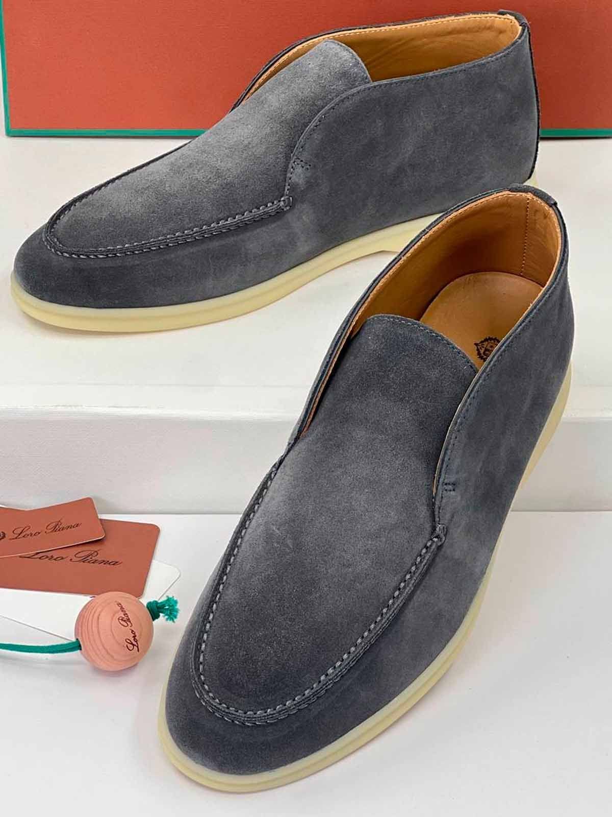 Loro Piana Лоферы высокие из замши Серый